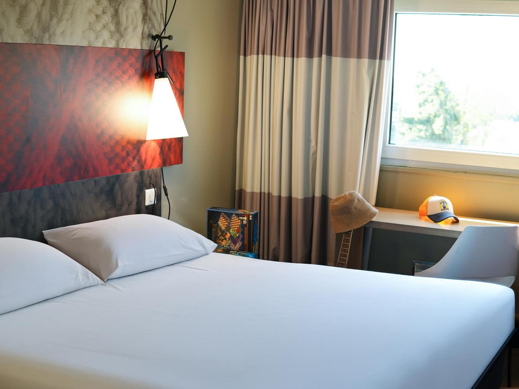 Ibis Caen Porte D'Angleterre エクステリア 写真