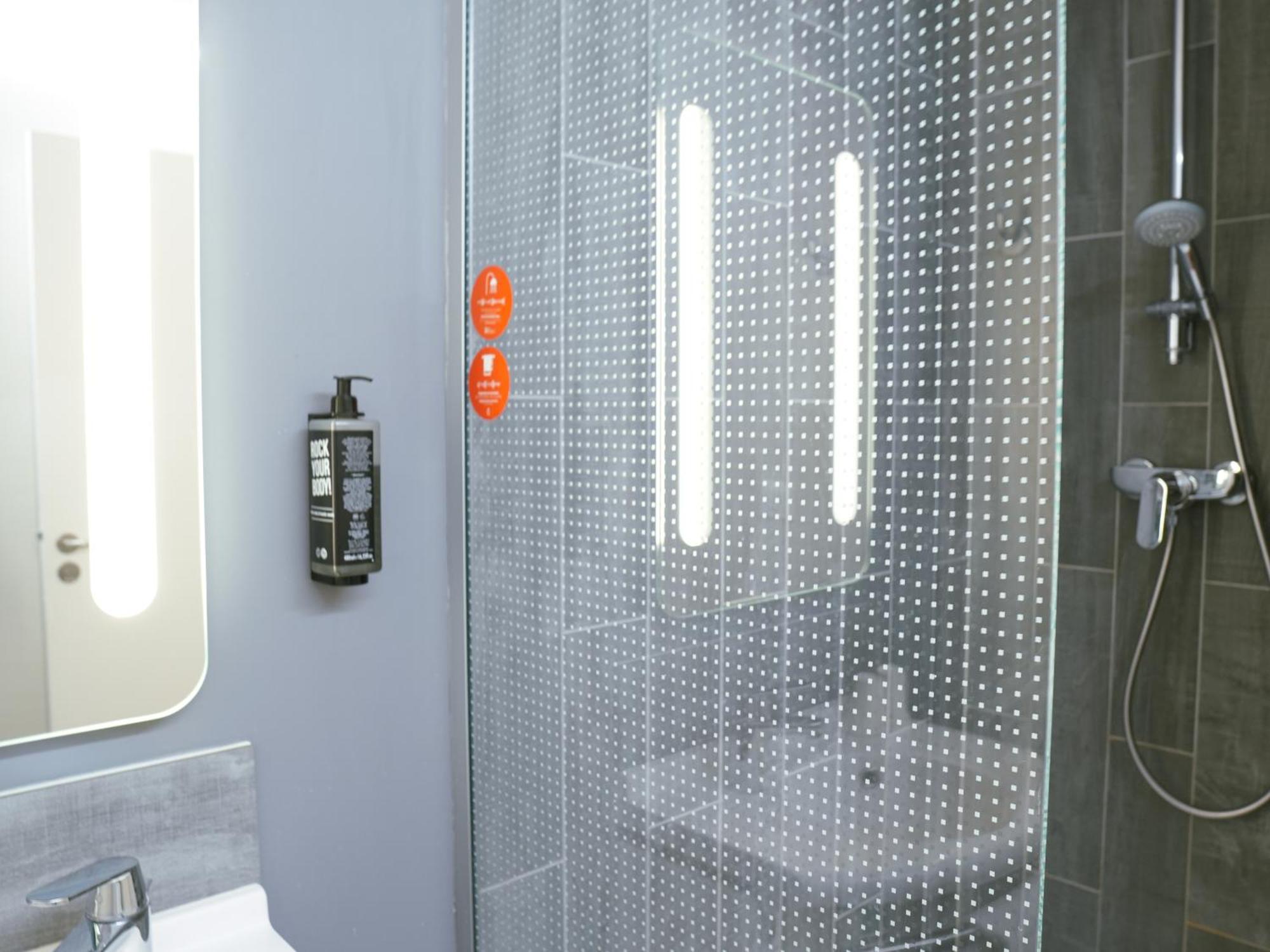 Ibis Caen Porte D'Angleterre エクステリア 写真